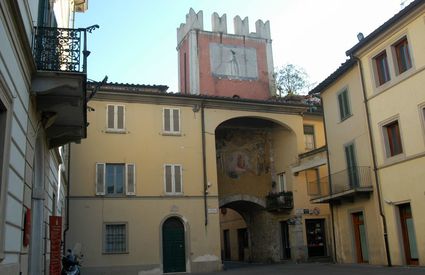 Arco di Porta San Pietro