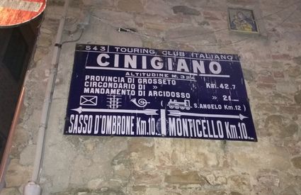 Cinigiano, Corso Italia