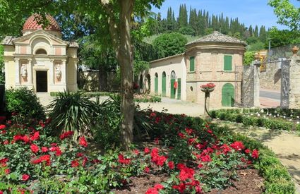 Giardino con Chiesetta della Villa Simoneschi