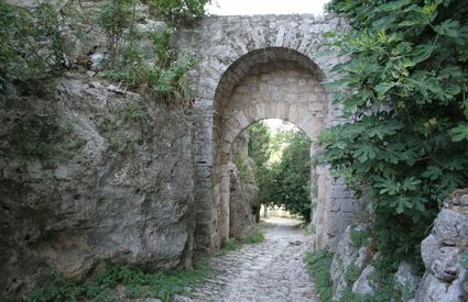 Manciano, Porta Romana Via Clodia