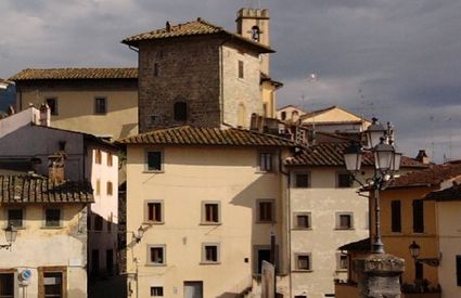 Piazza Ghiberti, Pelago