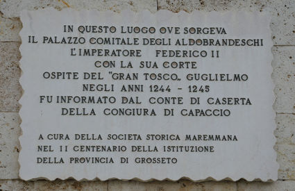 Plaque at the Palazzo Comiatale Aldobrandeschi