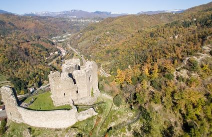 Rocca di Cerbaia dall_alto, Cantagallo