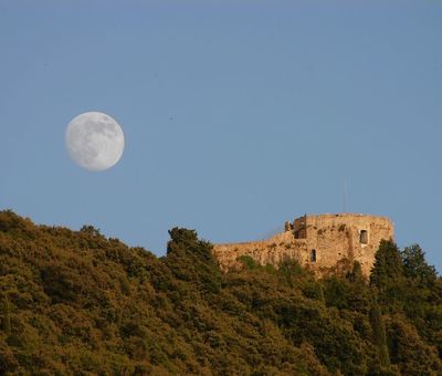 Montignoso Castello Aghinolfi