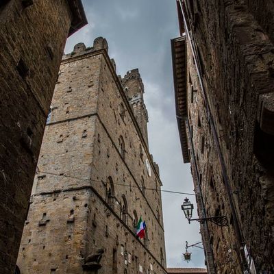 Volterra, con lo sguardo rivolto al