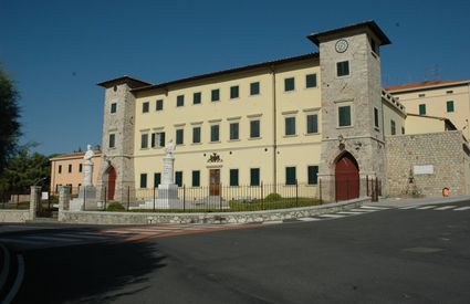 palazzo Larderello Pomarance