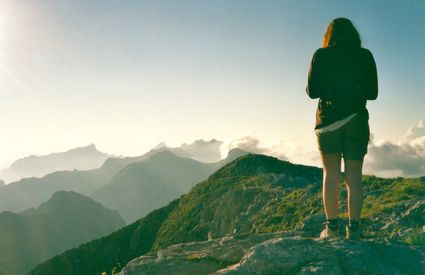 Pania della Croce, uno sguardo verso le Alpi Apuane