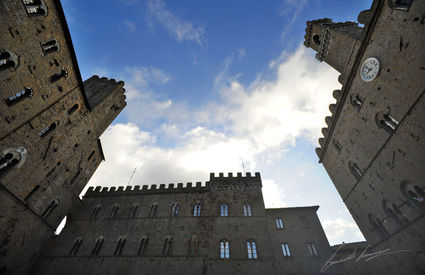 Piazza dei Priori a Volterra