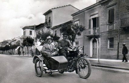 Puccini Viareggio moto