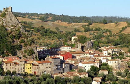 Roccalbegna, borgo e "Pietra"