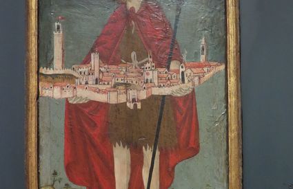 San Giovanni Battista. Nella Chiesa di San Giovanni Battista è visionabile una copia, l'originale si trova al Museo diocesano, sempre in paese. 