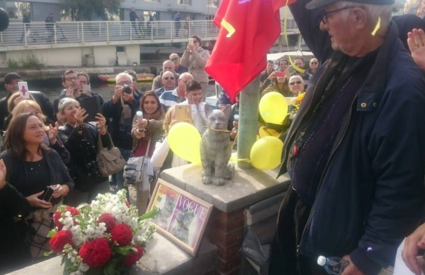 Statua in bronzo del gatto Ettore, Viareggio 