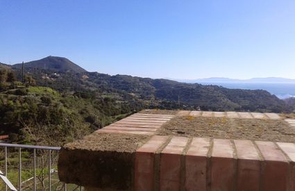 Veduta dal Museo archeologico, Rio nell'Elba