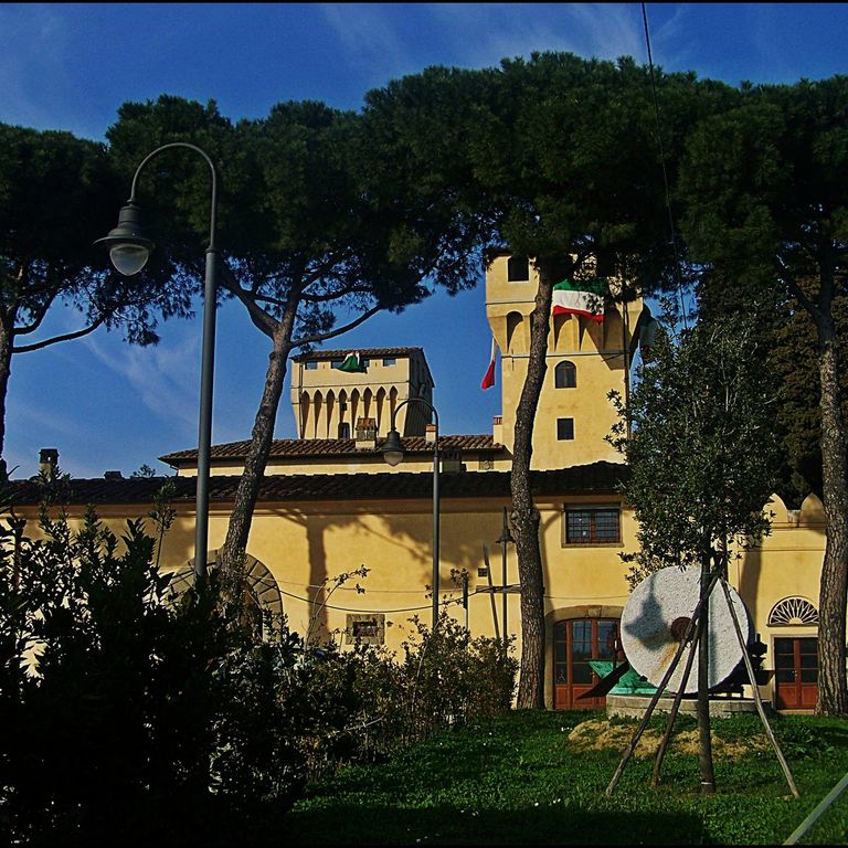 Villa Smilea, Montale