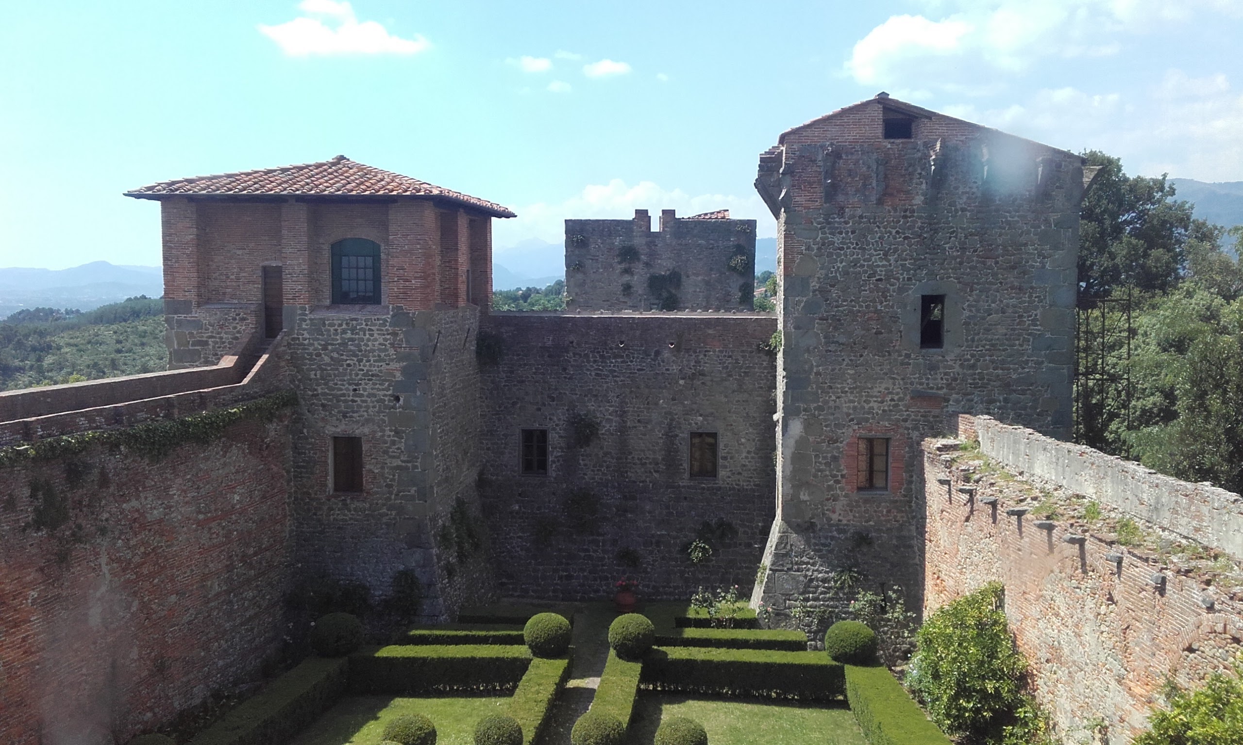 Montecarlo Il Borgo Scomparso E L imperatore Toscana Ovunque Bella